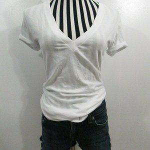 7 For All Mankind Cutoff Shorts Size 26 White V Neck Shirt 100% Cotton Size M